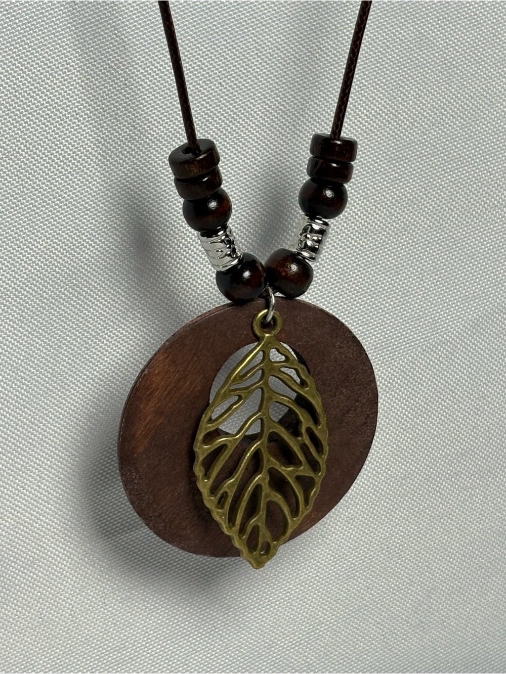 NEW - Leaf Pendant Necklace